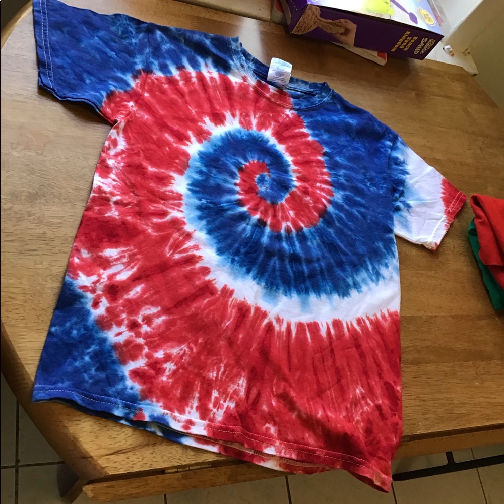 Tie-dye t shirt for kids